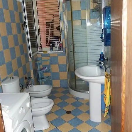 Pishat E Buta Apartment Golem (Tirana)